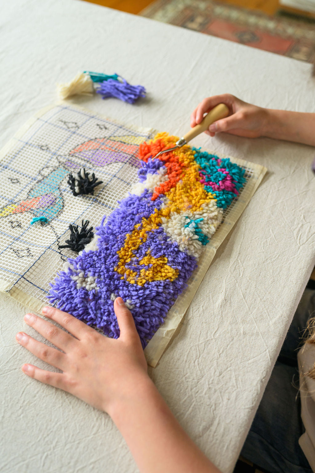 Discover Latch Hooking: Unicorn Kit – Friendly Loom