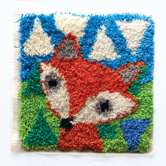Discover Latch Hooking: Fox Kit