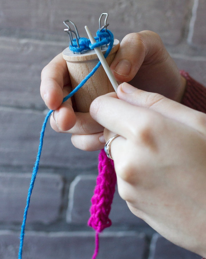 Friendly Loom - Traditional Spool Knitting Kit